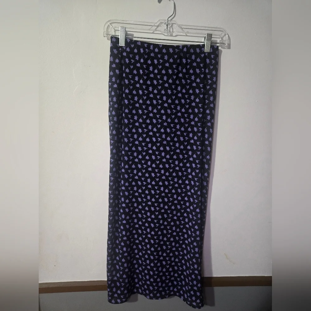 Cabi Floral Navy and Purple Floral Mesh Draped Pull On Midi Skirt Women's XS - Picture 2 of 5